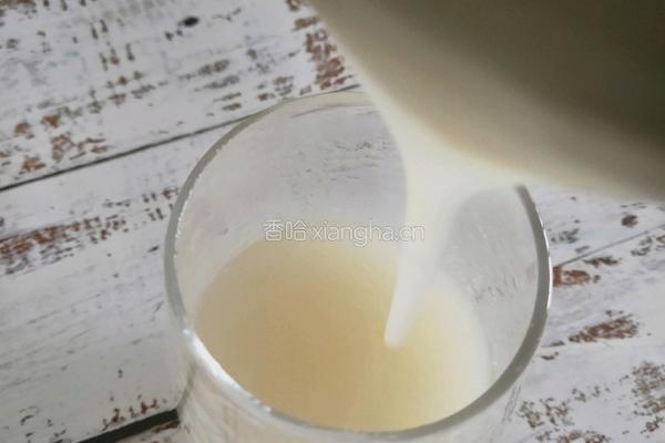 雪梨银耳露的做法图解6