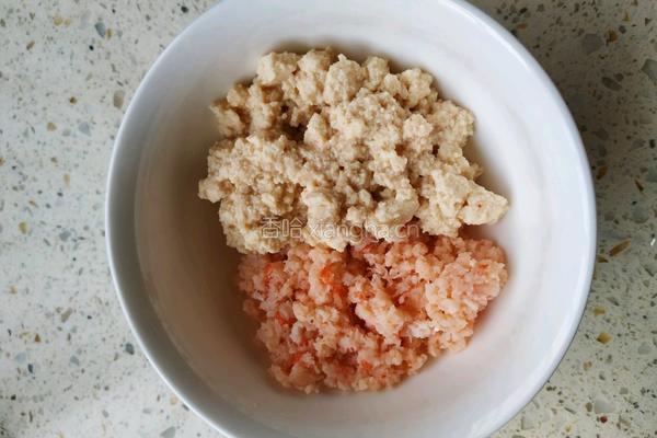 虾仁豆腐鸡蛋羹（宝宝辅食8加）的做法图解2