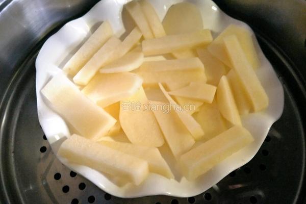 水果土豆虾仁沙拉（复鸡蛋不开裂的小窍门的做法图解4