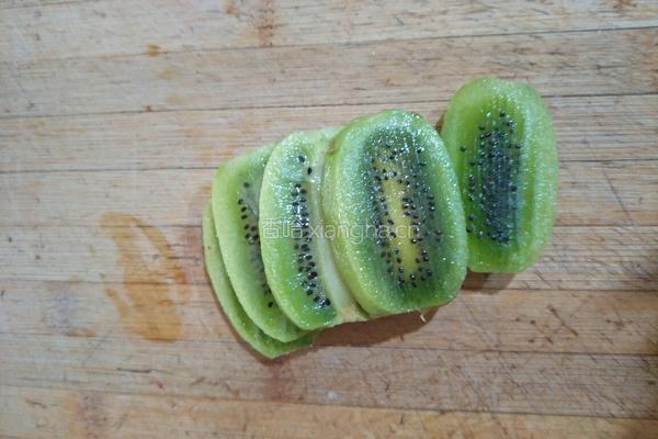 水果土豆虾仁沙拉（复鸡蛋不开裂的小窍门的做法图解9