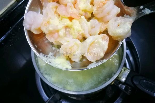 芒果青豆炒虾仁的做法图解7