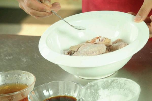 菠萝鸡翅的做法图解3