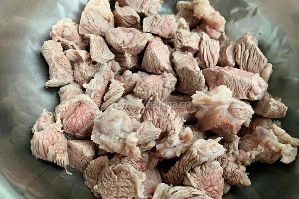 家常土豆炖牛肉的做法图解3