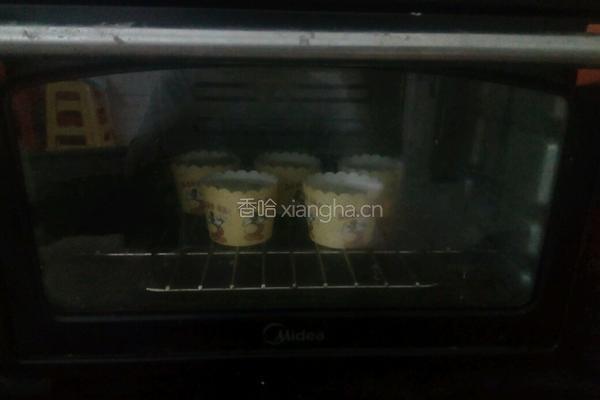 纸杯小蛋糕的做法图解16