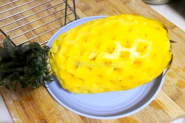 菠萝罐头的做法图解1