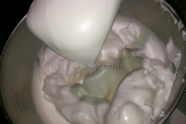 十二寸戚风蛋糕的做法图解7
