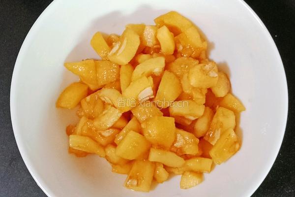 银耳枇杷羹 (宝宝辅食）的做法图解3
