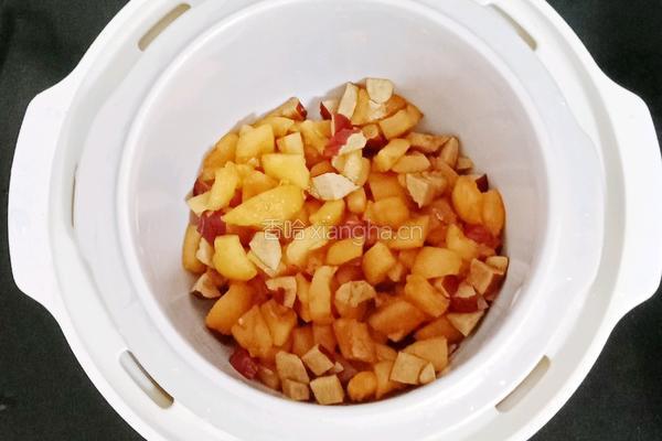 银耳枇杷羹 (宝宝辅食）的做法图解5