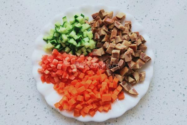 鹅肝肠炒饭的做法图解3