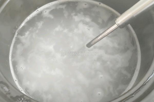 荔枝红枣山药枸杞粥的做法图解7