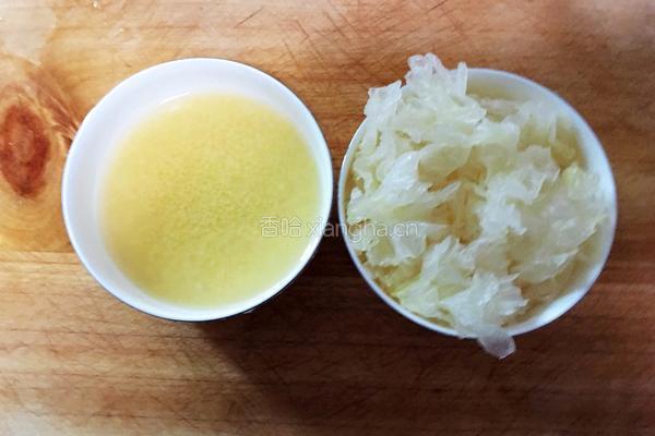 木瓜银耳小米粥的做法图解6