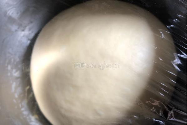 芝麻提子吐司的做法图解1