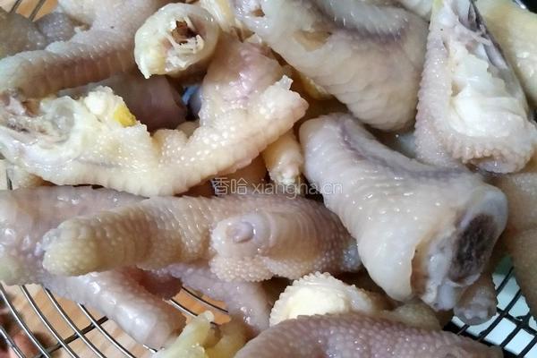 花生煲鸡爪的做法图解3