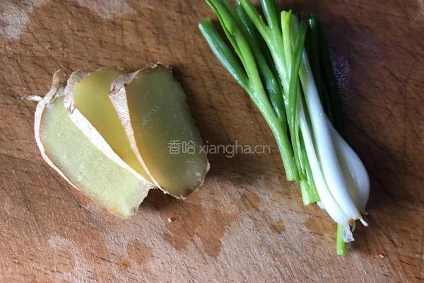 柠檬鸡爪的做法图解2