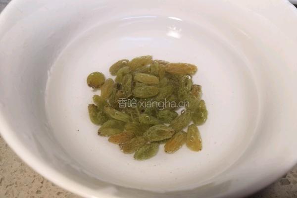 泰国菠萝炒饭的做法图解2