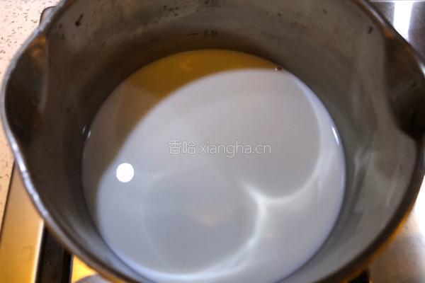 草莓奶冻的做法图解4