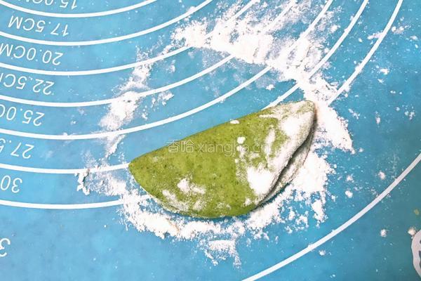 蔬果汁草莓馒头的做法图解9