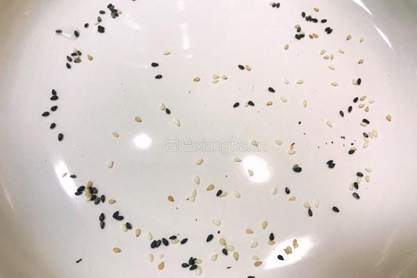 蔬果汁草莓馒头的做法图解13