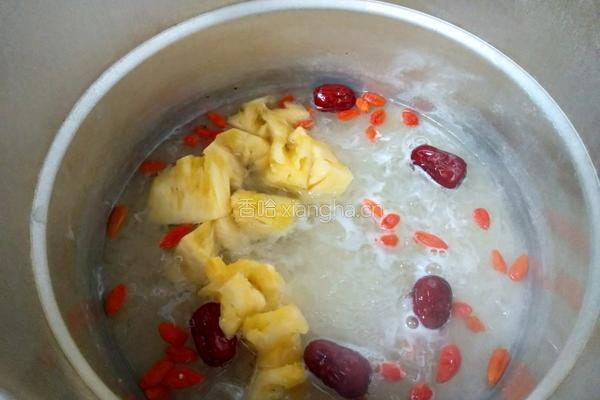 菠萝银耳羹的做法图解7