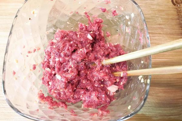 菠萝牛肉汉堡的做法图解8