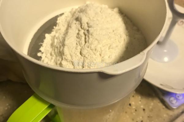 提子原味纸杯戚风蛋糕的做法图解3