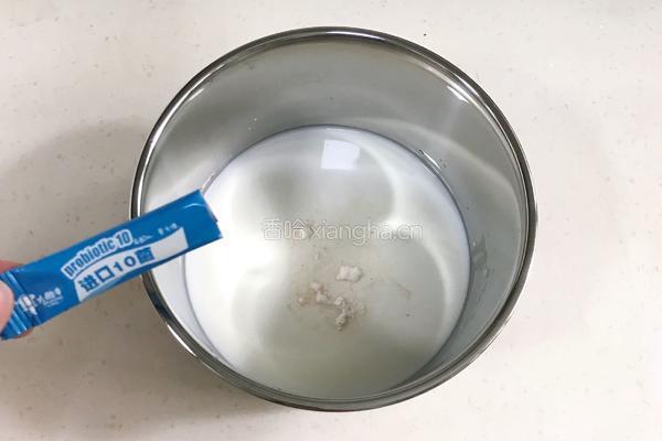 酸奶酒酿水果的做法图解1