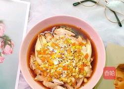 美味低脂凉拌鸡腿肉的做法图解1