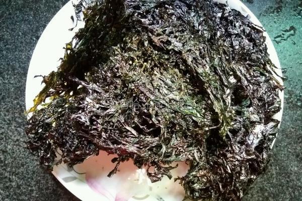 紫菜白肉丸子汤的做法图解3