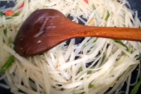 酸辣土豆丝的做法图解3
