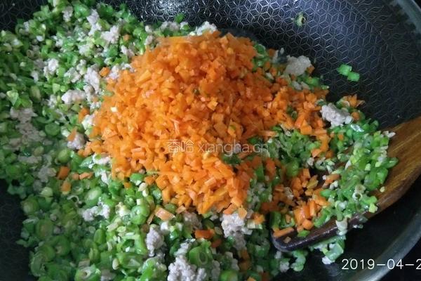 豆角肉包的做法图解4