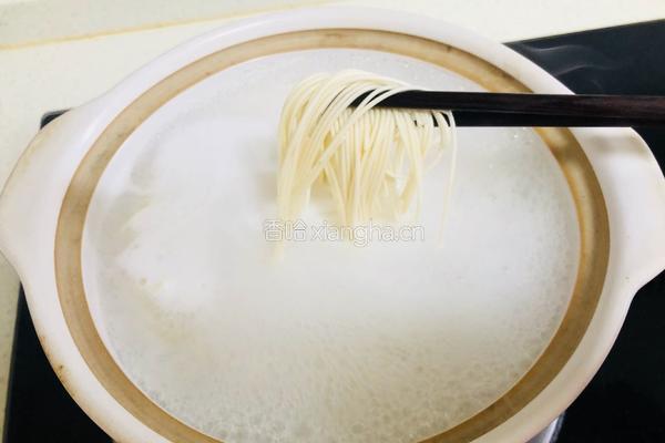 简单易学的排骨面的做法图解2