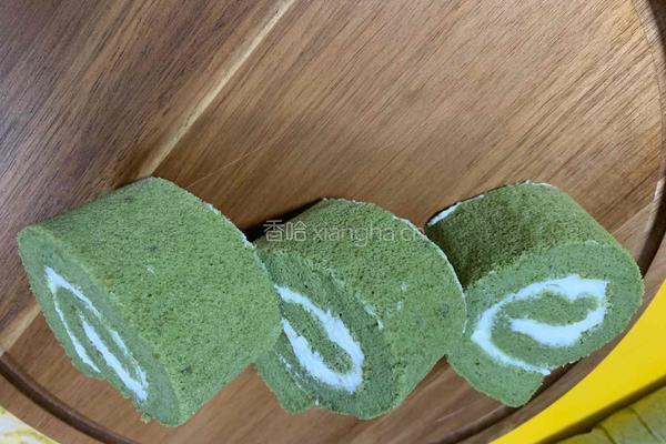 抹茶奶油蛋糕卷的做法图解11
