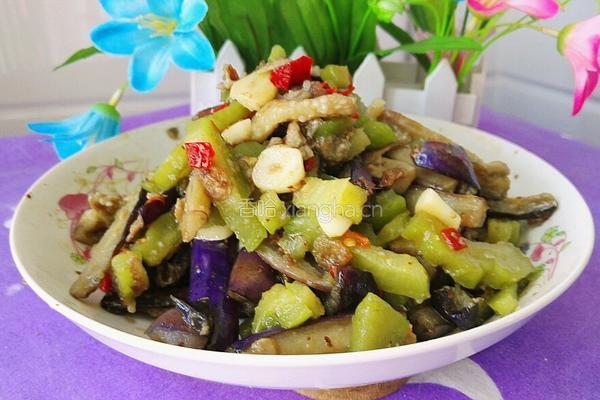 茄子炒苦瓜的做法图解21