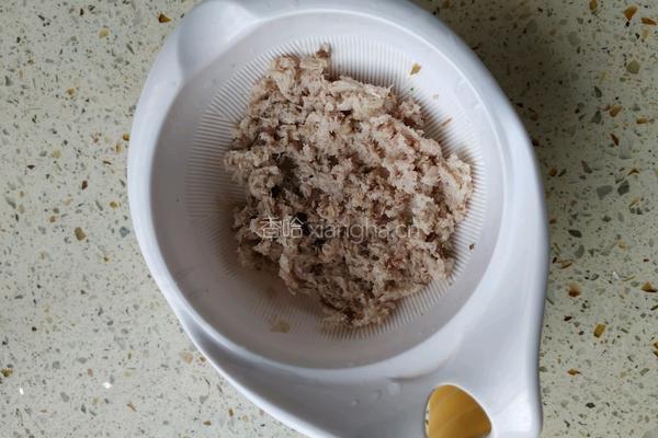 宝宝辅食 金枪鱼西兰花面片的做法图解3