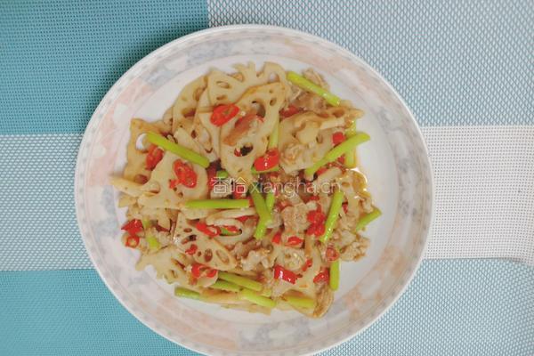 蒜苔莲藕炒肉的做法图解15