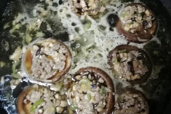蘑菇塞肉的做法图解11