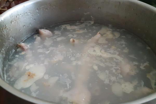 泰式无骨酸辣凤爪的做法图解3