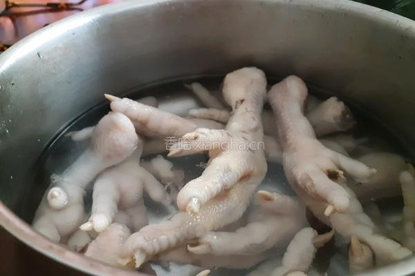 泰式无骨酸辣凤爪的做法图解4