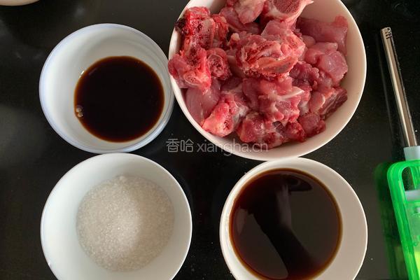 糖醋排骨的做法图解1