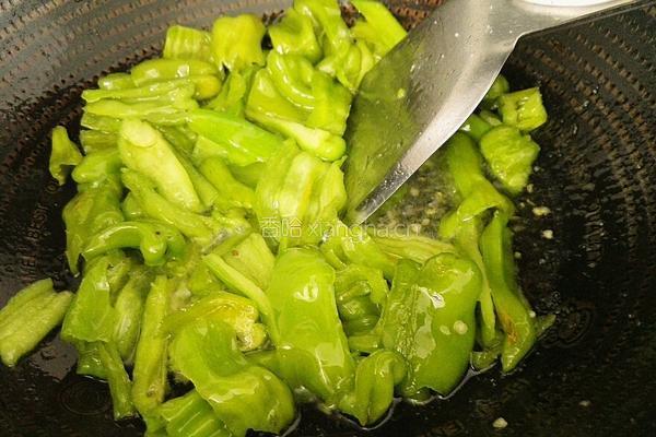 青椒炒豆角的做法图解9