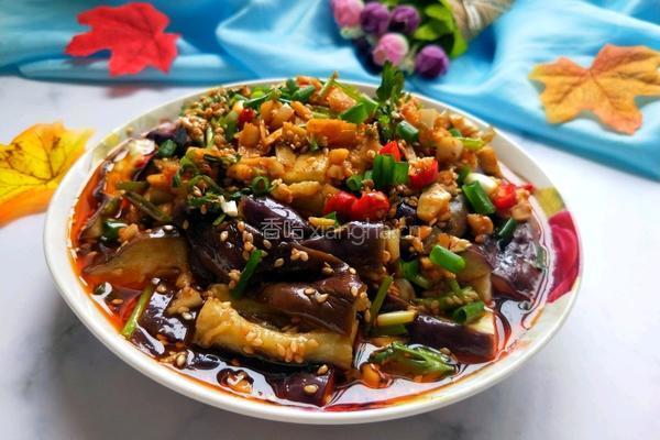 凉拌茄子（内附万能凉拌汁制作方法）的做法图解1