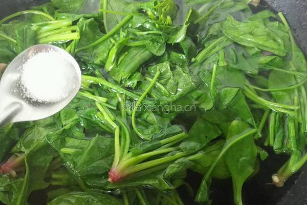 菠菜拌花生米的做法图解5