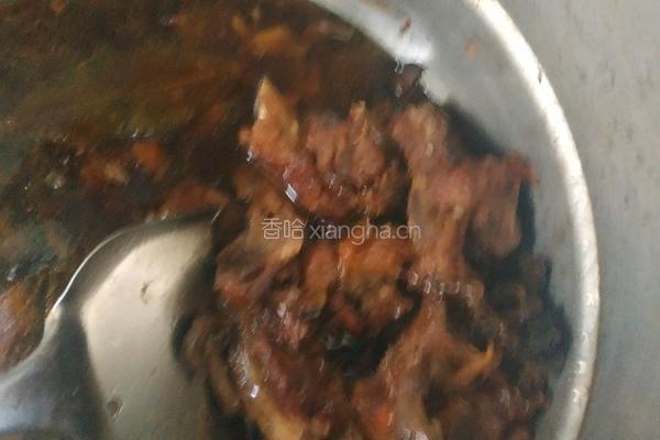 炖猪脊骨的做法图解7