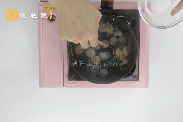 青瓜拌虾仁的做法图解5