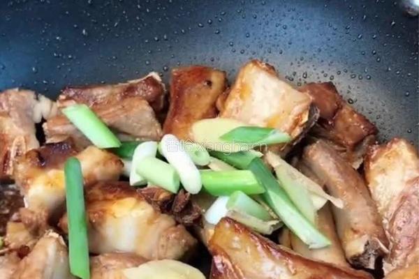 糖醋排骨的做法图解4