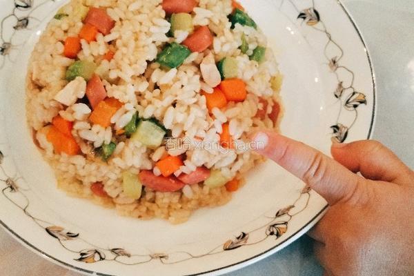 海鸭蛋蔬菜炒饭的做法图解5