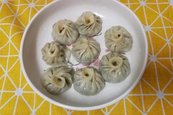 用饺子皮包小笼包