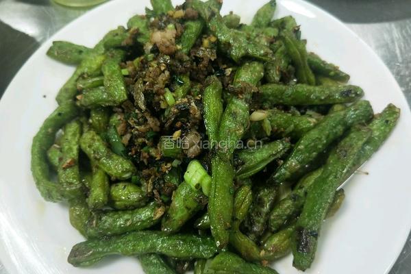 干煸四季豆的做法图解4