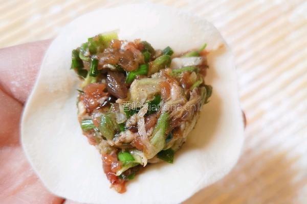 槐花饺子的做法图解15