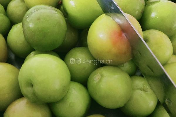 开胃李子的做法图解2
